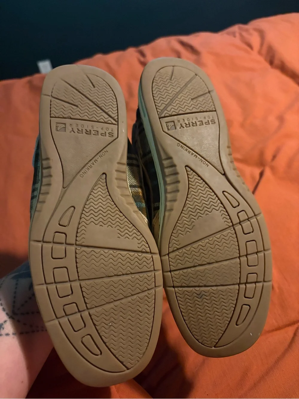 Sperry Women's Beige and Brown Plaid Boat Shoes 6.5